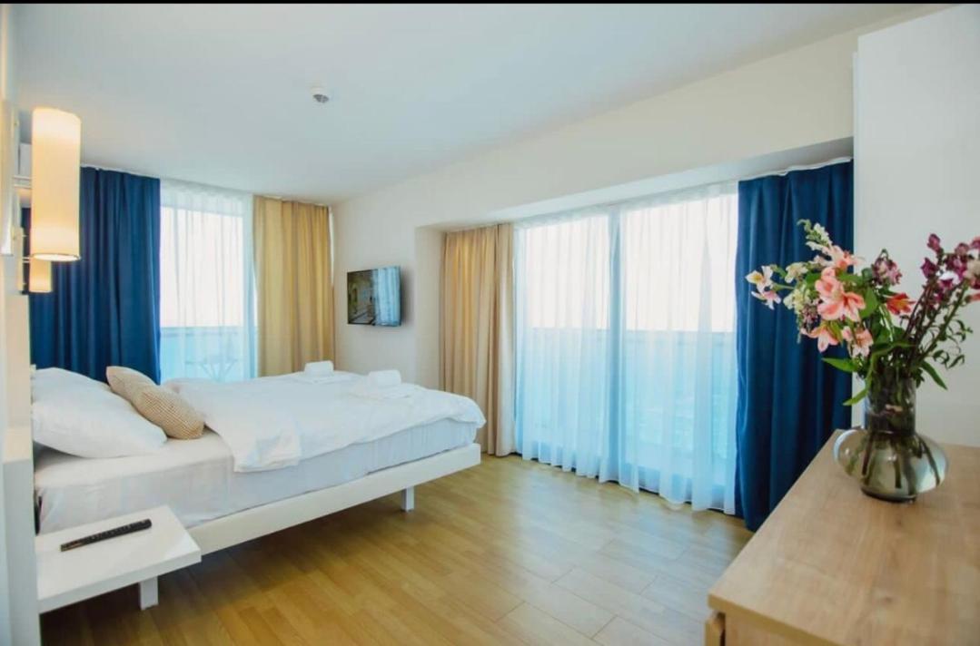 Lamar Hotel Batumi Room photo