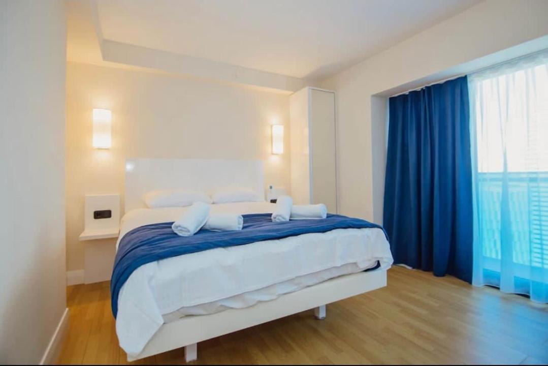 Lamar Hotel Batumi Room photo